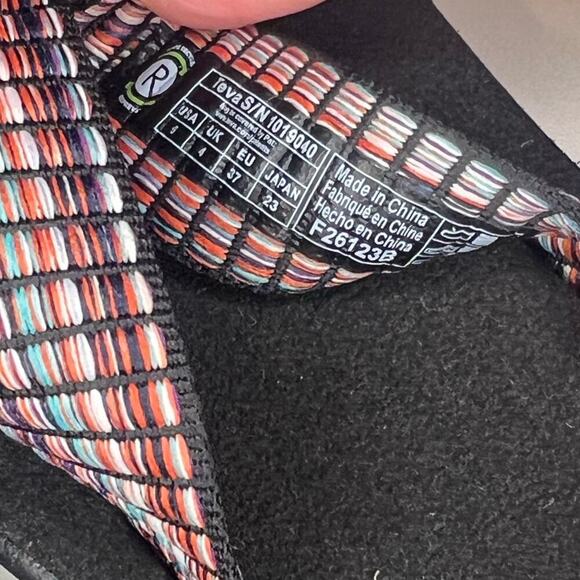 NWOT Teva Voya Flip Flop Sandals - Women's Size 6 - Picture 6 of 8